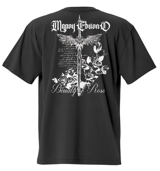 T-shirt Oversize “Forgiata nel Silenzio” – Spada Gotica e Rose - Nexore