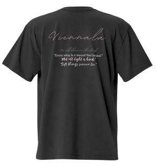 T-shirt Grafica con Farfalle e Catene – Stile Gothic Y2K | SHINO STUDIOS - Nexore
